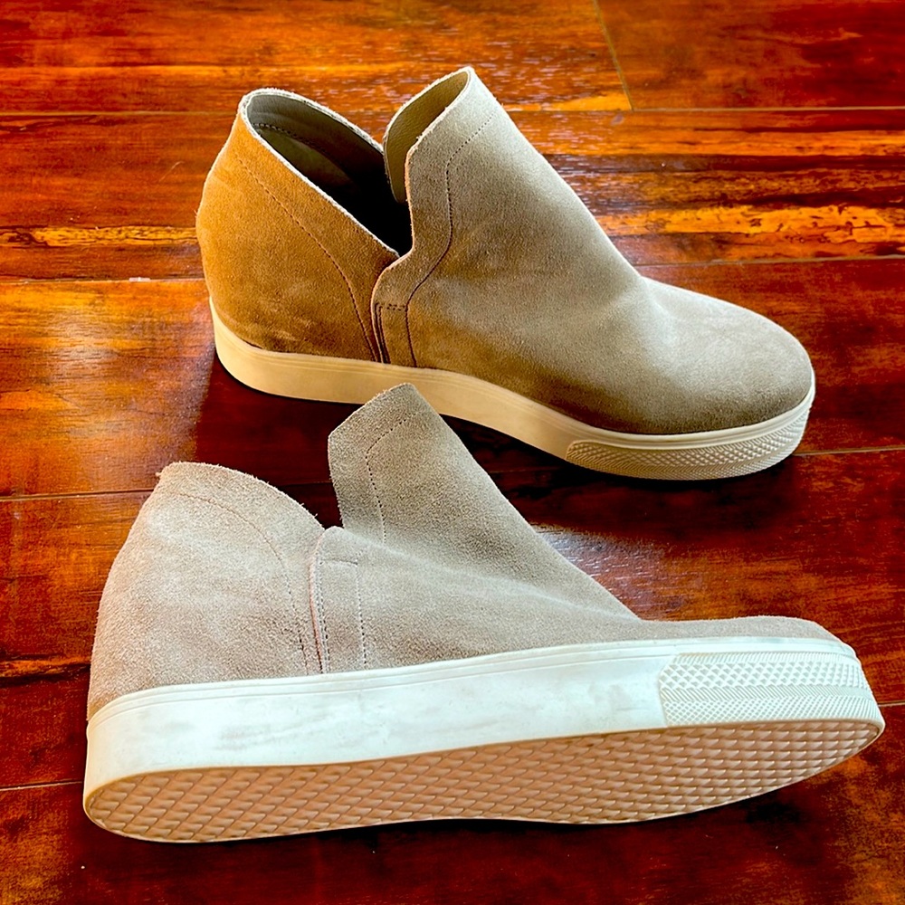 Steve Madden “Wrangle”